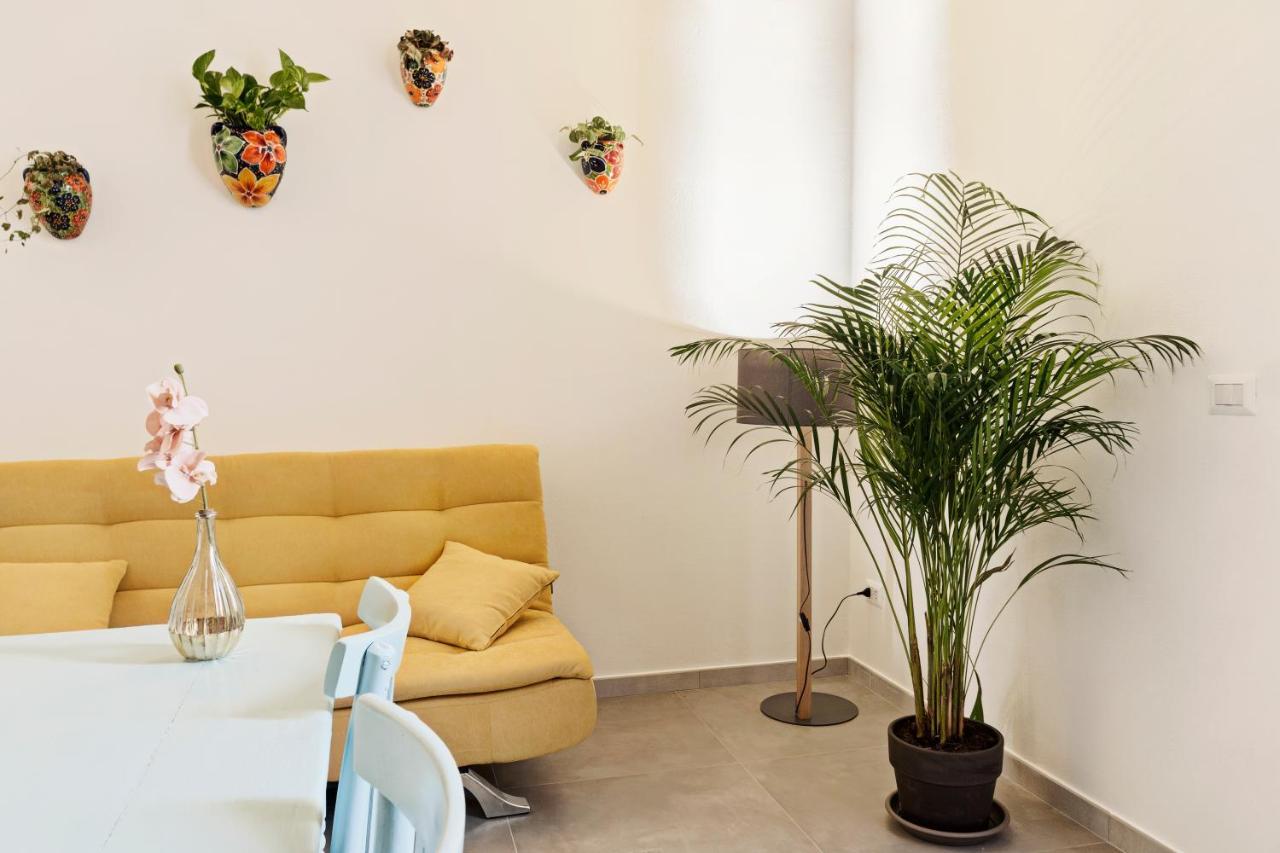 Melagrana Sweet Apartment In Centro A Lecce Exterior foto